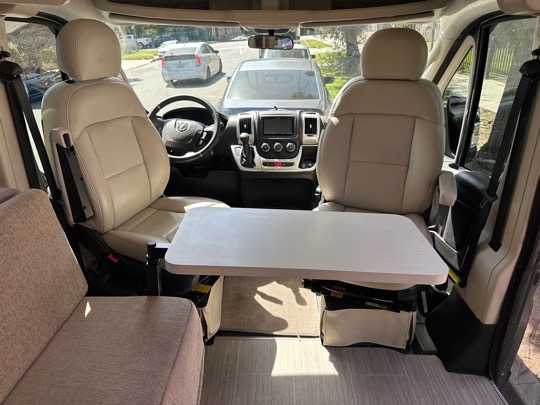 Swivel seats